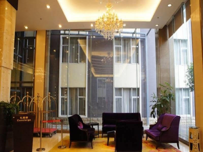 Golden Dragonball Hotel Guilin Buitenkant foto